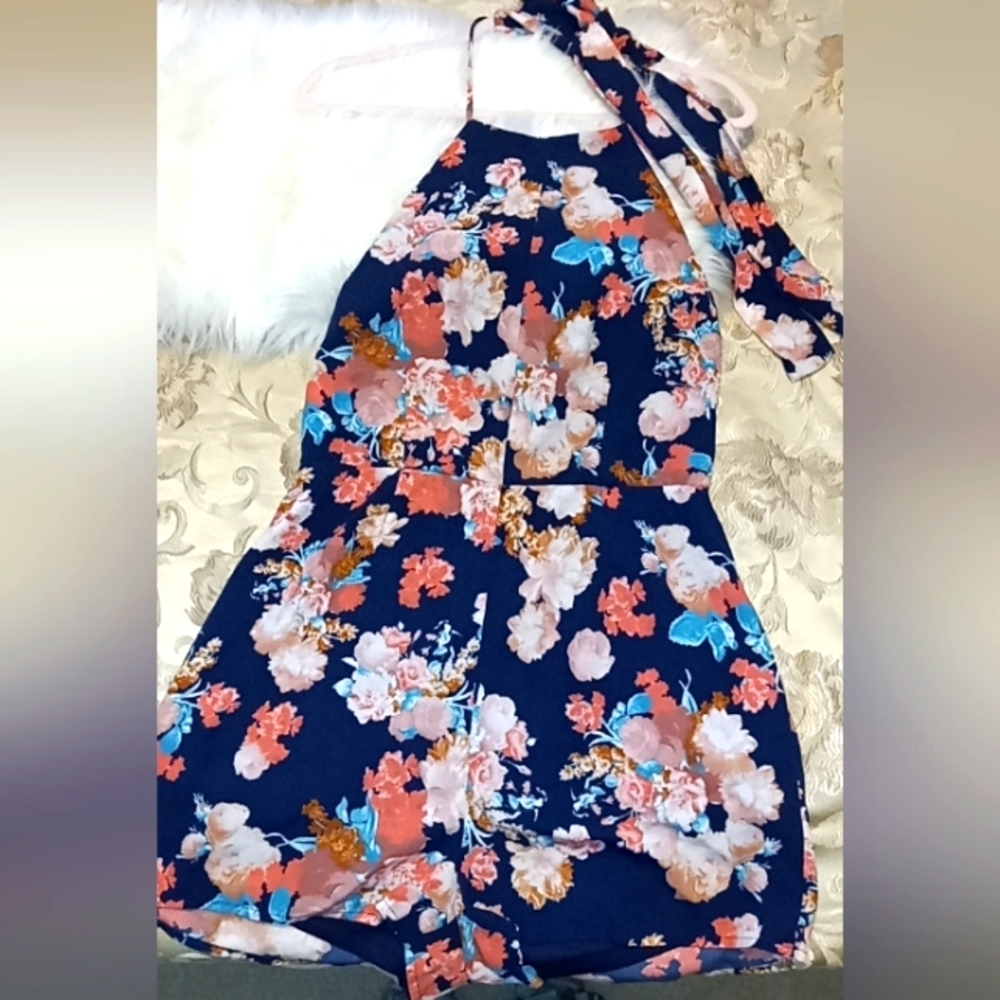 😍Floral Romper